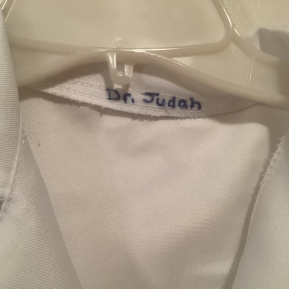 Born Toys scientist lab coat (14” shoulder to shoulder) - Picture 3 of 4